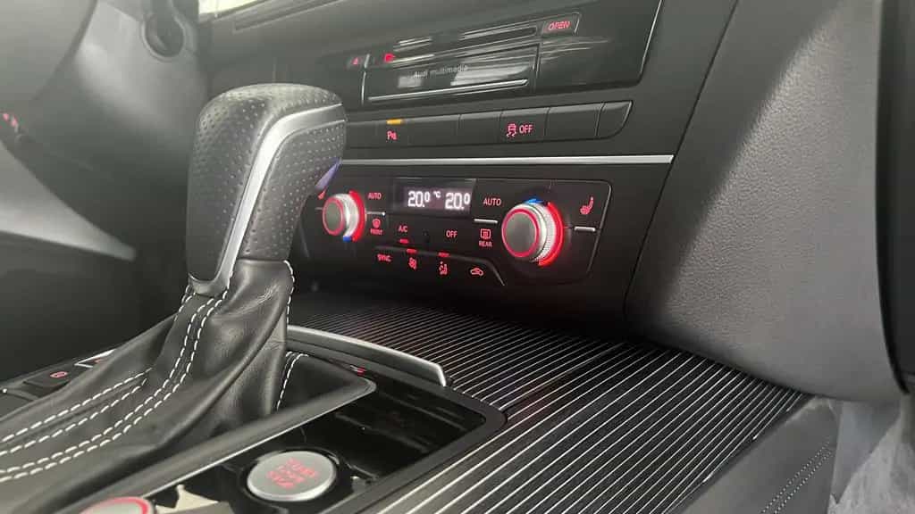 Audi A6 Avant 3.0 TDI COMP. |MATR |PANO |360 |LANE 05/2018-photo-17