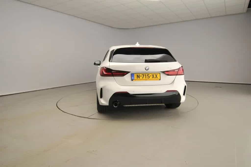 BMW 1 Series 118 1 Serie 5-türig 118i | M-Sportpakket | LED | 01/2022-photo-1