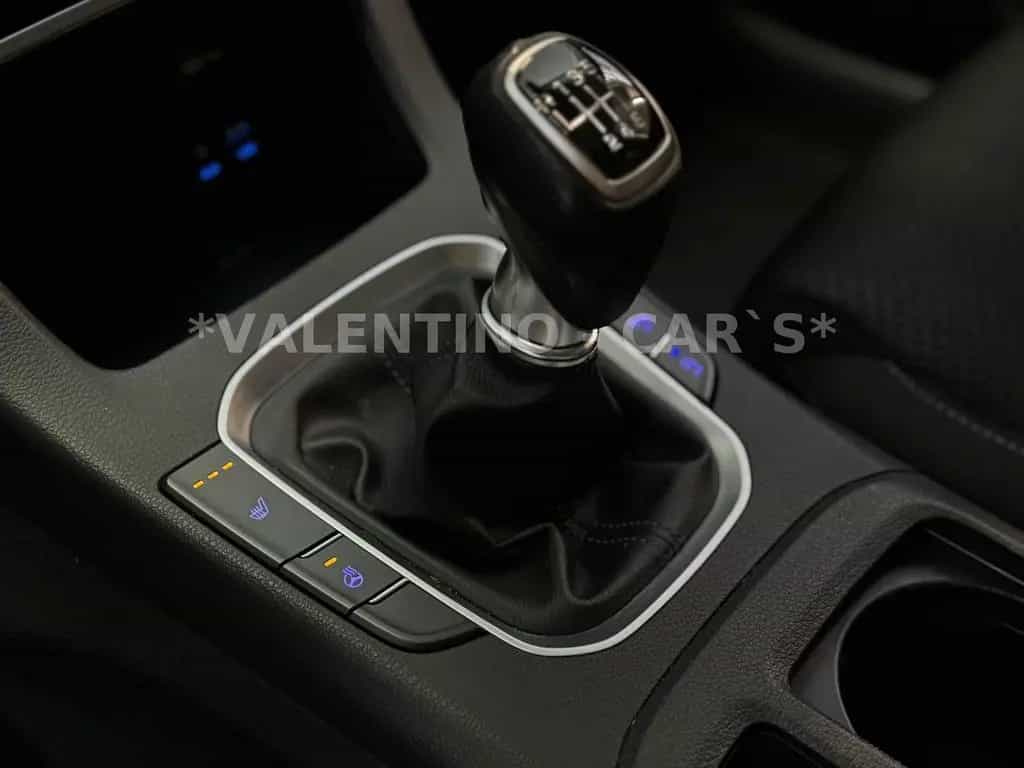 Hyundai i30 cw Family + Nav/Kamera/Temp/Shz/Lhz/Pano/Led 08/2018-photo-47