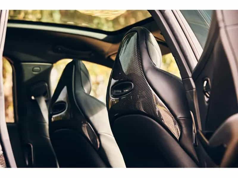 Aston Martin DBX 02/2022-photo-3