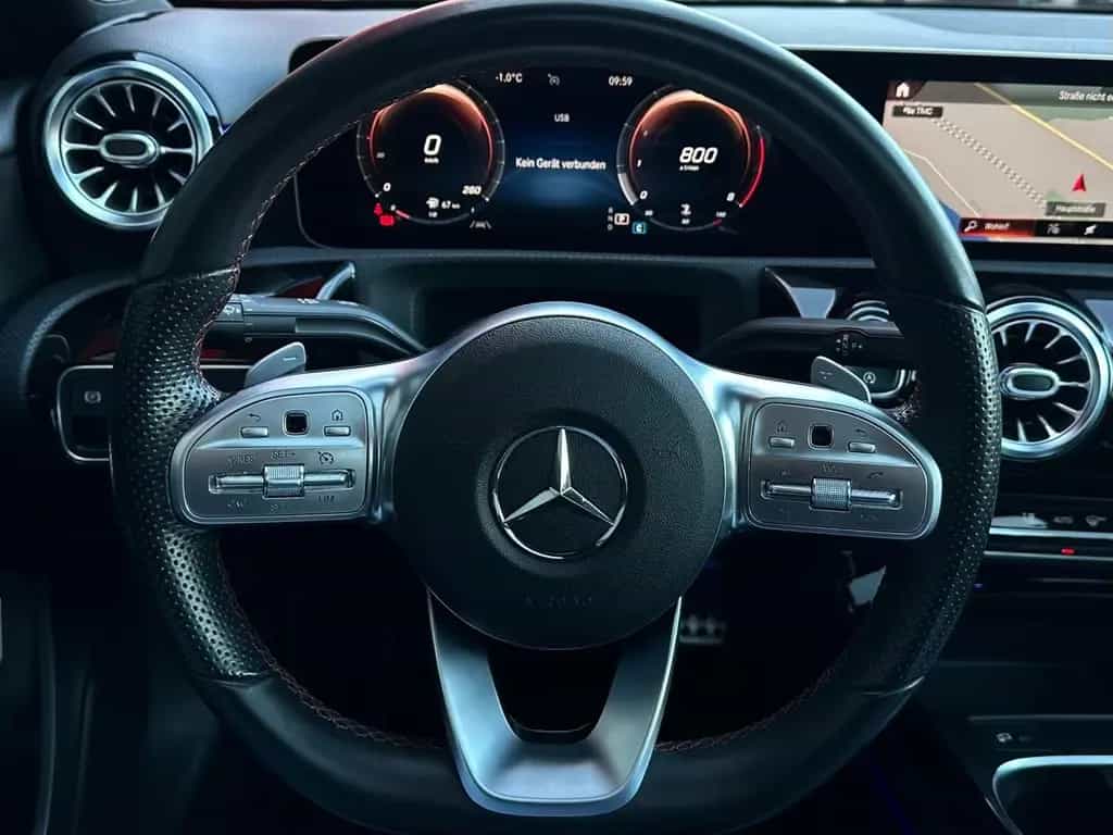 Mercedes-Benz A-Class AMG NIGHT LIMOUSINE* LED#SHZ#PANO#NAV#TEMPO 07/2019-photo-10