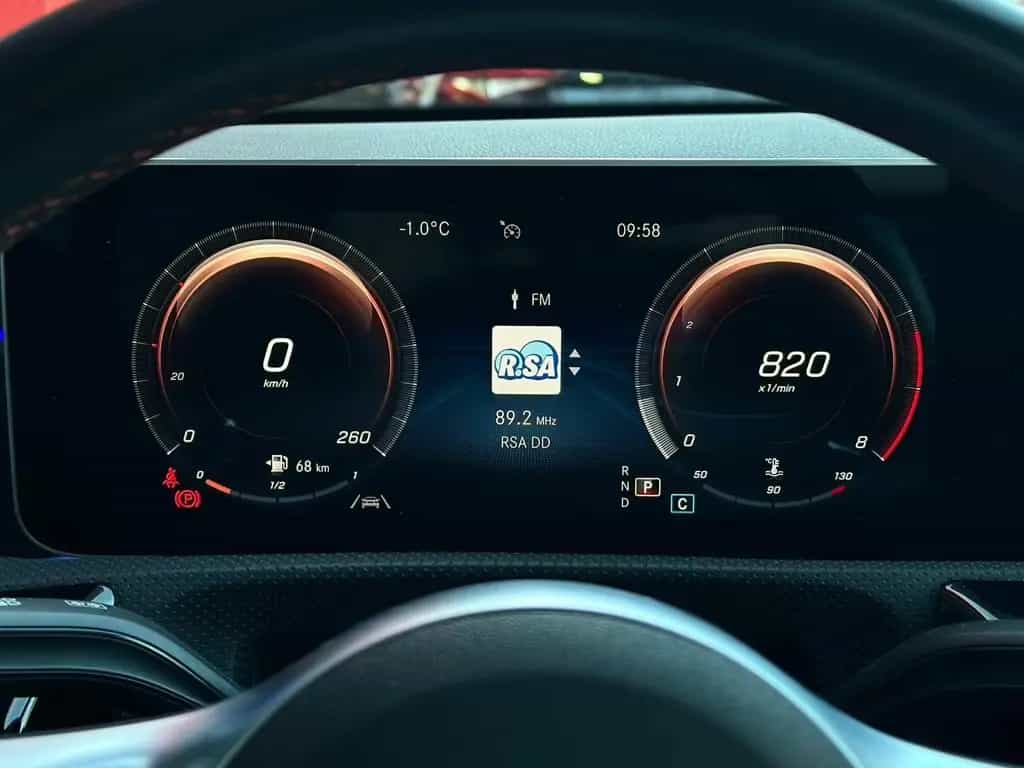 Mercedes-Benz A-Class AMG NIGHT LIMOUSINE* LED#SHZ#PANO#NAV#TEMPO 07/2019-photo-11