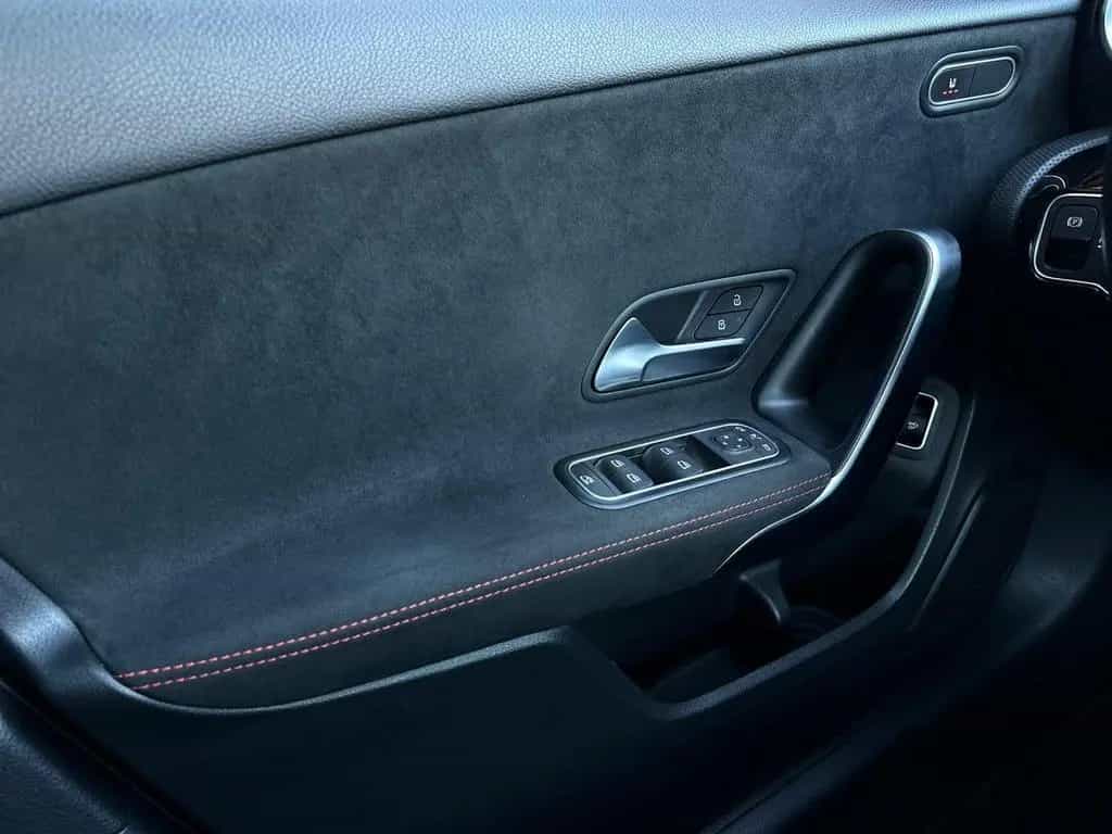 Mercedes-Benz A-Class AMG NIGHT LIMOUSINE* LED#SHZ#PANO#NAV#TEMPO 07/2019-photo-17