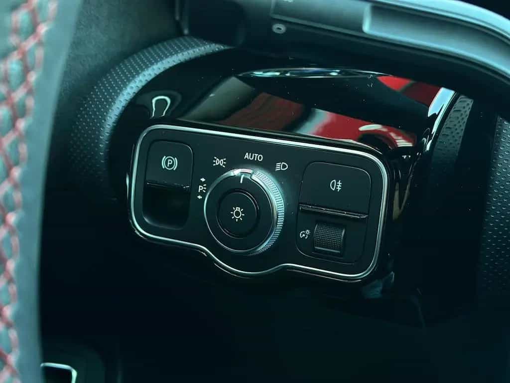 Mercedes-Benz A-Class AMG NIGHT LIMOUSINE* LED#SHZ#PANO#NAV#TEMPO 07/2019-photo-18