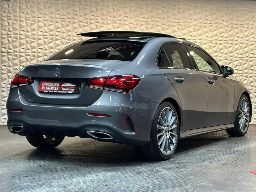 Mercedes-Benz A-Class AMG NIGHT LIMOUSINE* LED#SHZ#PANO#NAV#TEMPO 07/2019-photo-7
