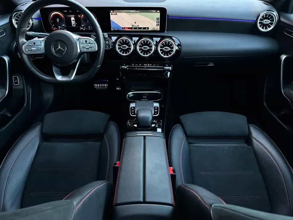 Mercedes-Benz A-Class AMG NIGHT LIMOUSINE* LED#SHZ#PANO#NAV#TEMPO 07/2019-photo-9