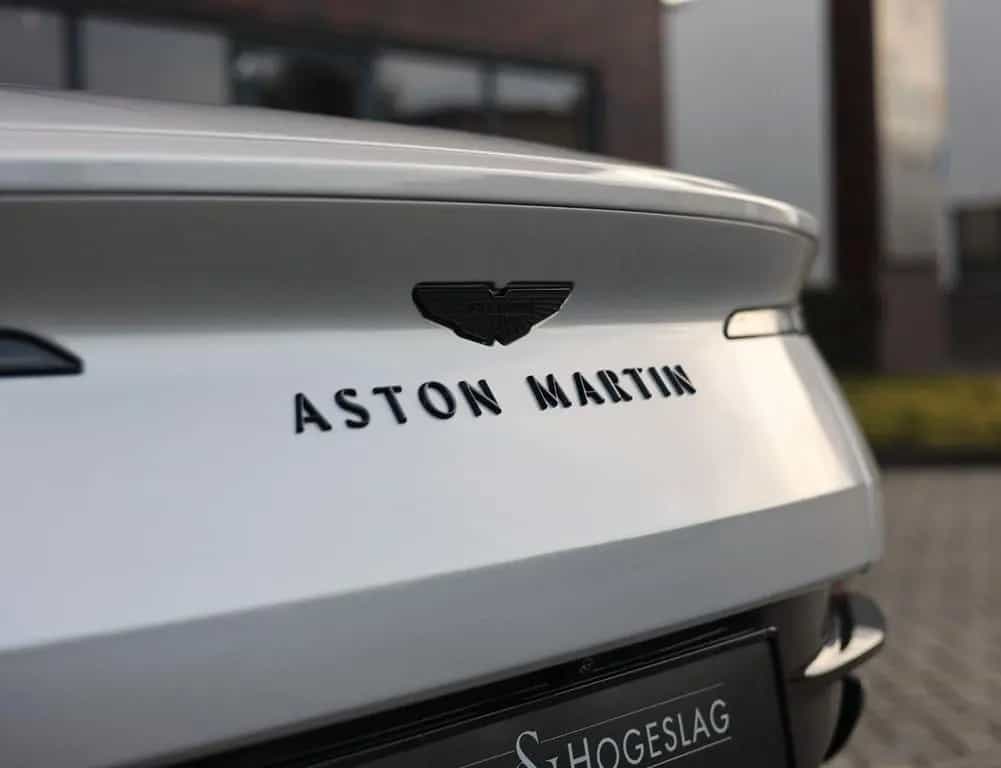 Aston Martin DB12 4.0 V8 Volante | Carbon - Bowers Wilkins 05/2024-photo-10
