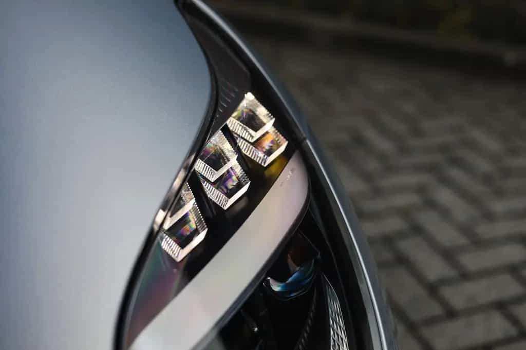 Aston Martin DB12 4.0 V8 Volante | Carbon - Bowers Wilkins 05/2024-photo-13