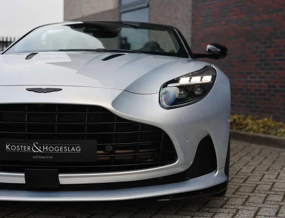 Aston Martin DB12 4.0 V8 Volante | Carbon - Bowers Wilkins 05/2024-photo-14