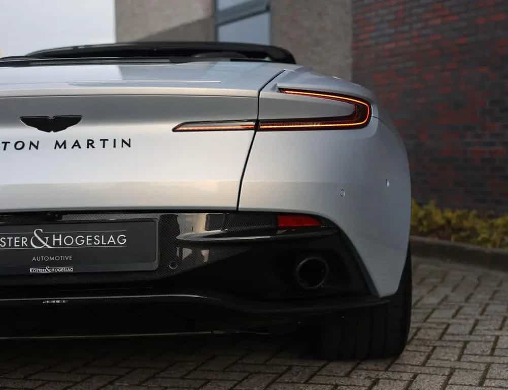 Aston Martin DB12 4.0 V8 Volante | Carbon - Bowers Wilkins 05/2024-photo-15