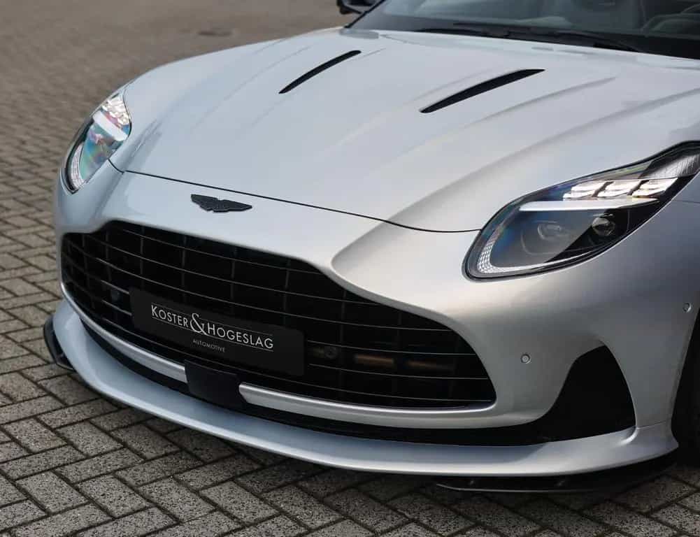 Aston Martin DB12 4.0 V8 Volante | Carbon - Bowers Wilkins 05/2024-photo-16