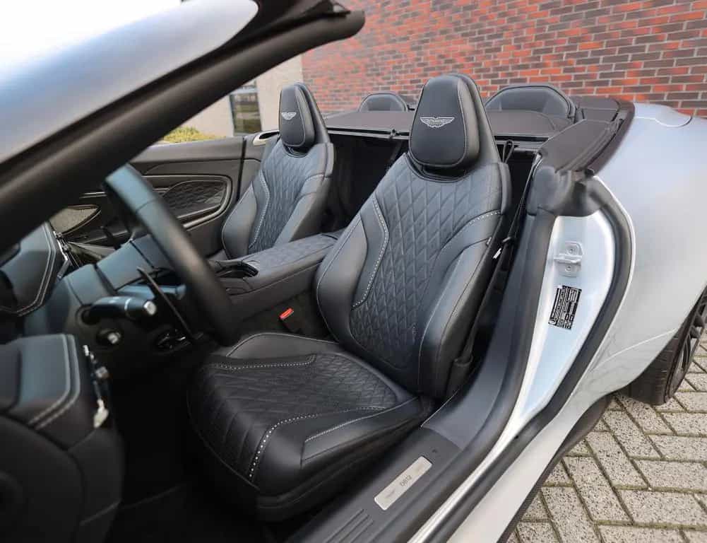 Aston Martin DB12 4.0 V8 Volante | Carbon - Bowers Wilkins 05/2024-photo-24