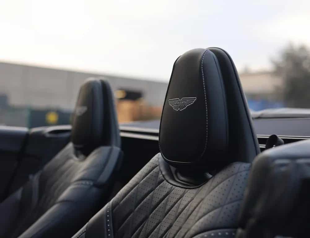 Aston Martin DB12 4.0 V8 Volante | Carbon - Bowers Wilkins 05/2024-photo-27