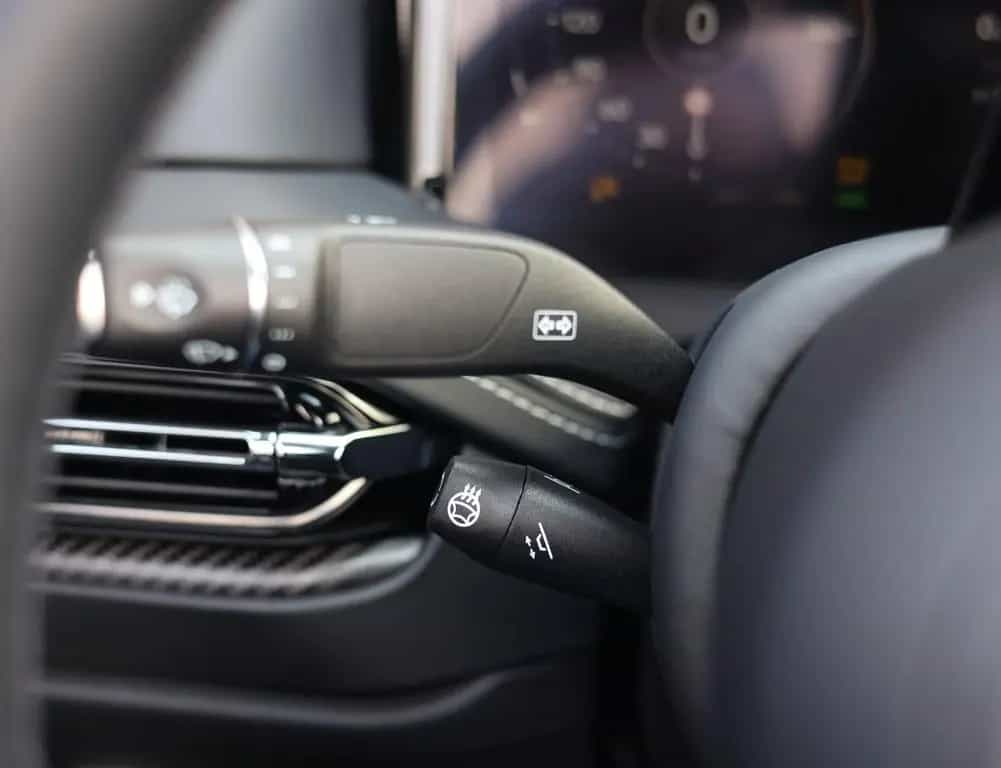 Aston Martin DB12 4.0 V8 Volante | Carbon - Bowers Wilkins 05/2024-photo-30
