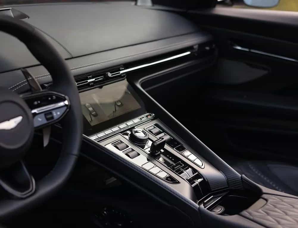 Aston Martin DB12 4.0 V8 Volante | Carbon - Bowers Wilkins 05/2024-photo-33