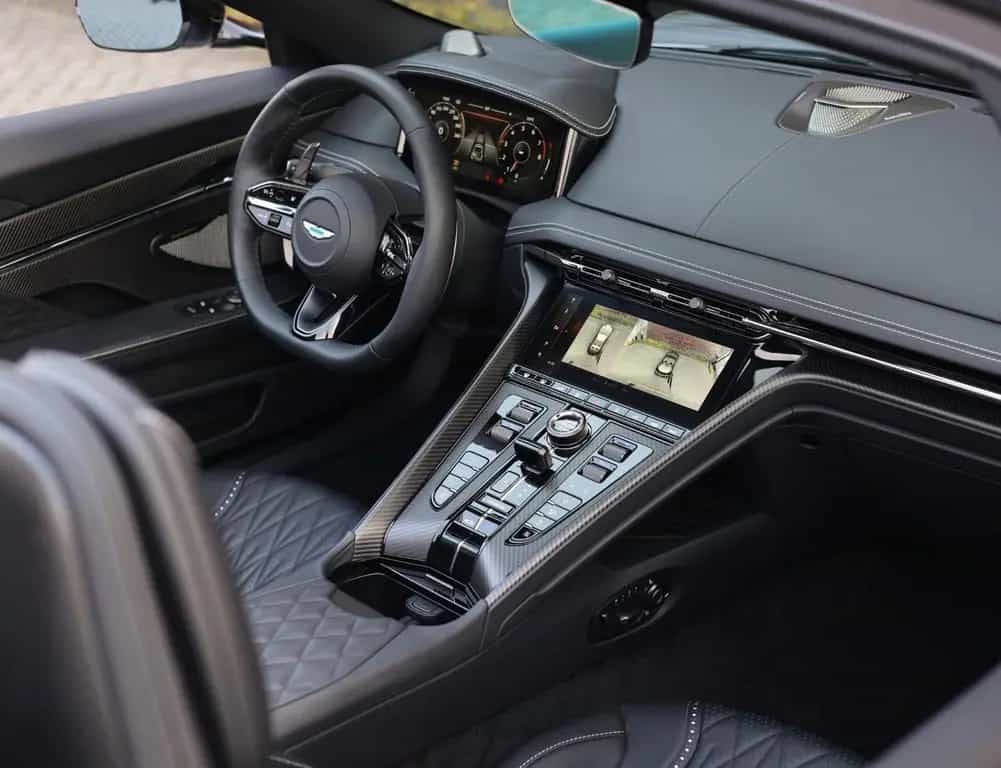 Aston Martin DB12 4.0 V8 Volante | Carbon - Bowers Wilkins 05/2024-photo-35