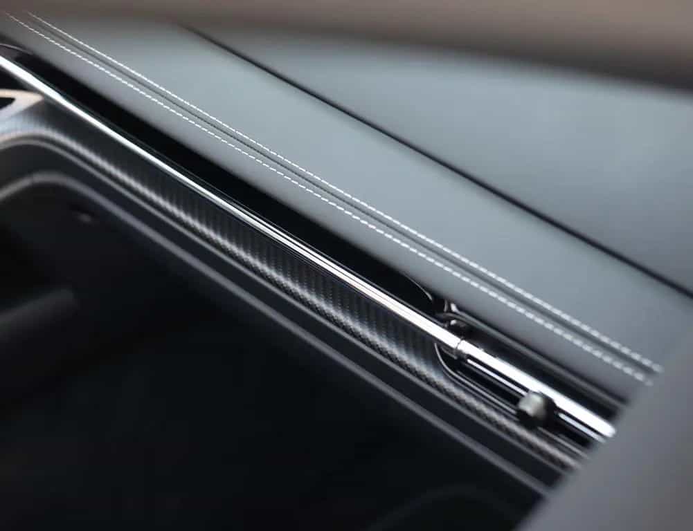 Aston Martin DB12 4.0 V8 Volante | Carbon - Bowers Wilkins 05/2024-photo-36