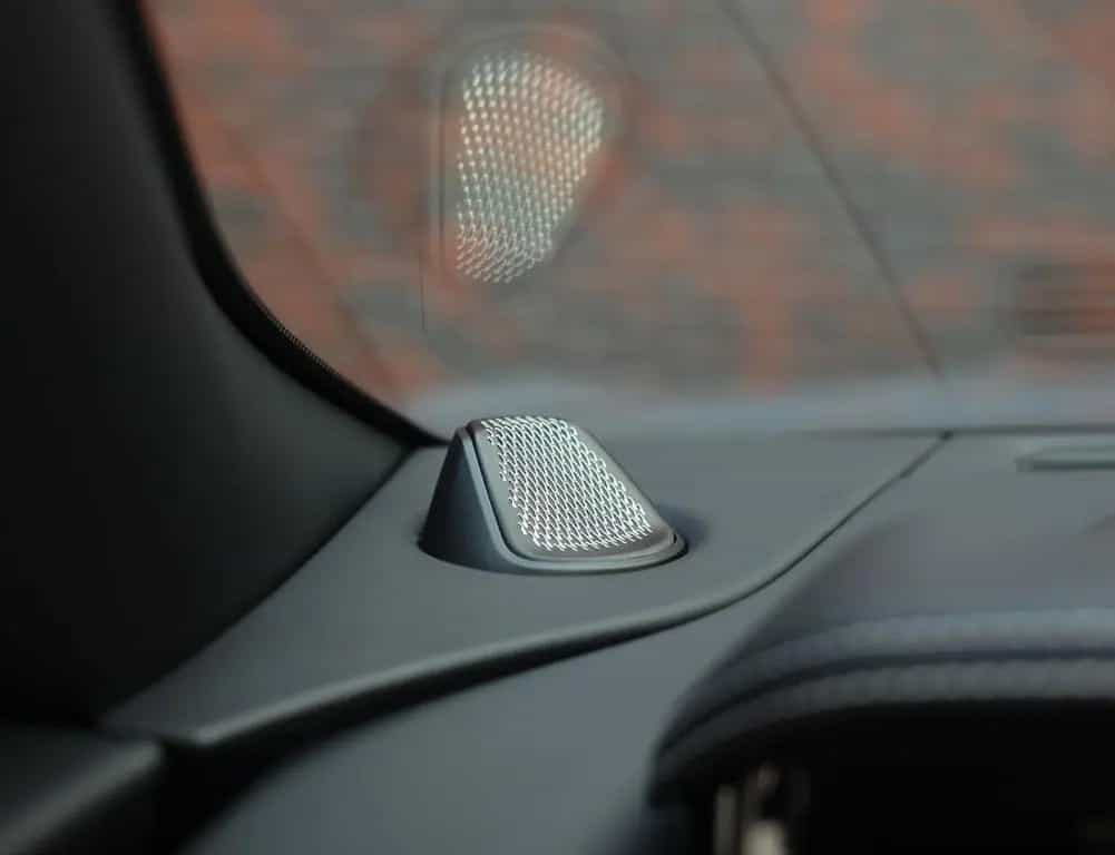 Aston Martin DB12 4.0 V8 Volante | Carbon - Bowers Wilkins 05/2024-photo-39