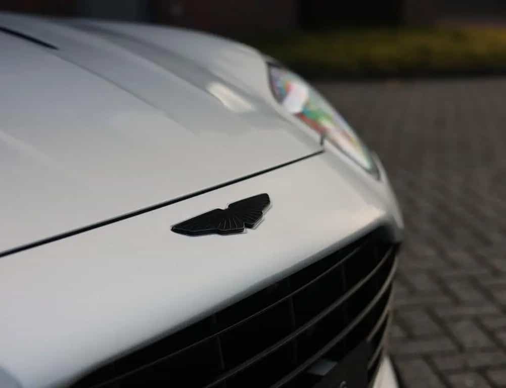 Aston Martin DB12 4.0 V8 Volante | Carbon - Bowers Wilkins 05/2024-photo-7