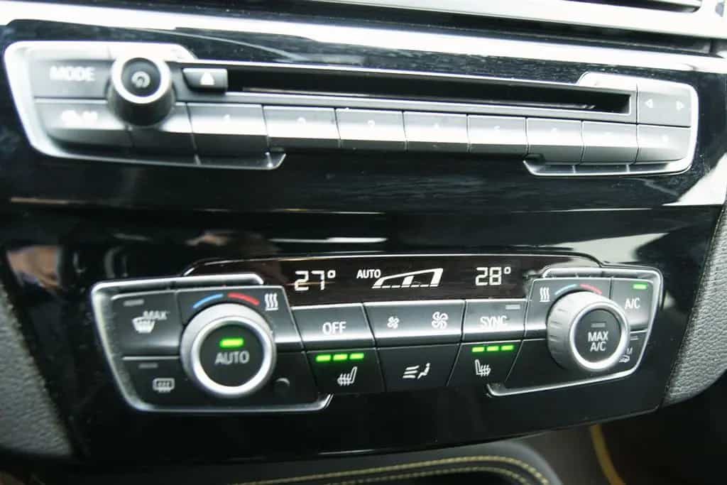 BMW X2 sDrive20i M-SPORT*LHZ*NAVI*LED*SHZ*PDC*B-PAKE 09/2018-photo-20