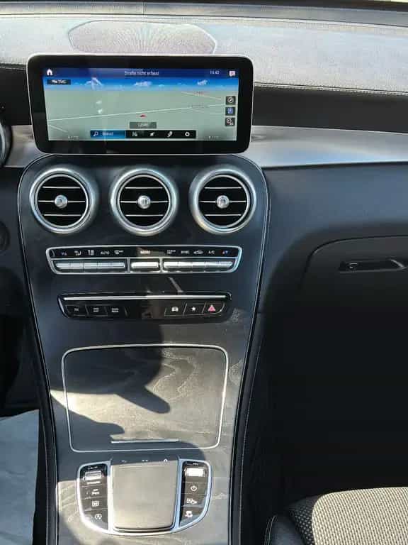 Mercedes-Benz GLC-Class 02/2020-photo-12