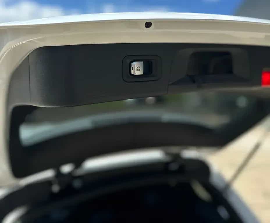 Mercedes-Benz GLC-Class 02/2020-photo-27