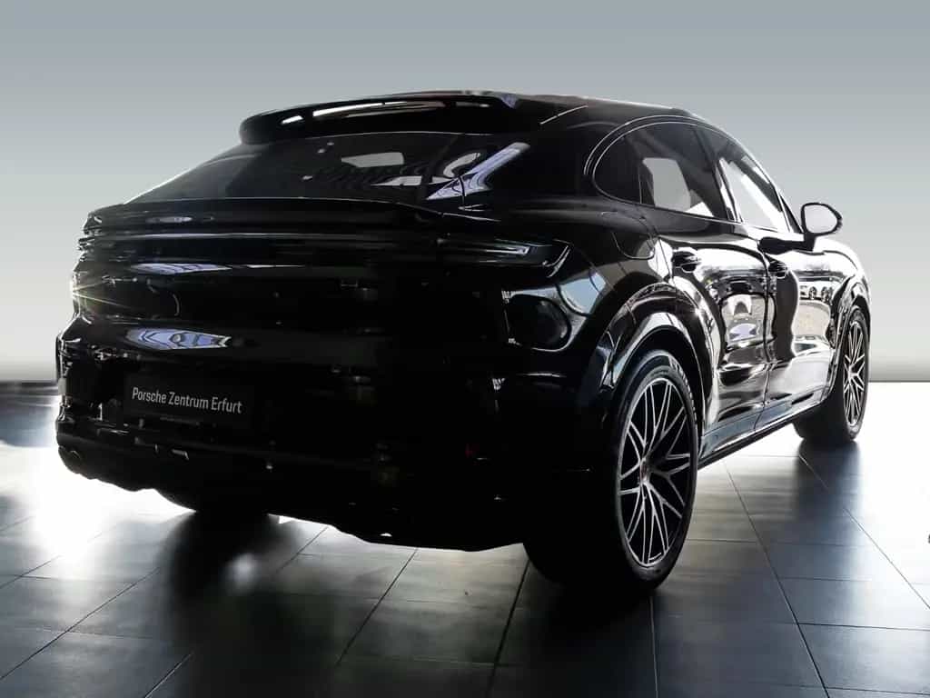 Porsche Cayenne Coupe Black Edition null-photo-5