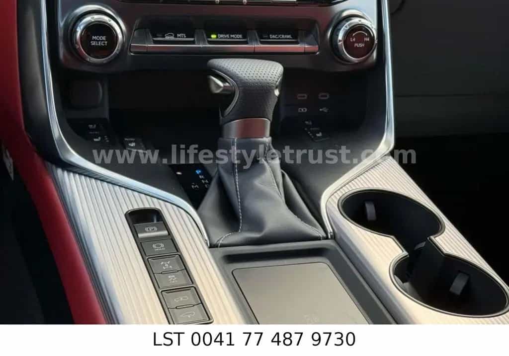 Lexus LX 600 F-Sport 4WD -2026- € 115.000 T1 null-photo-10