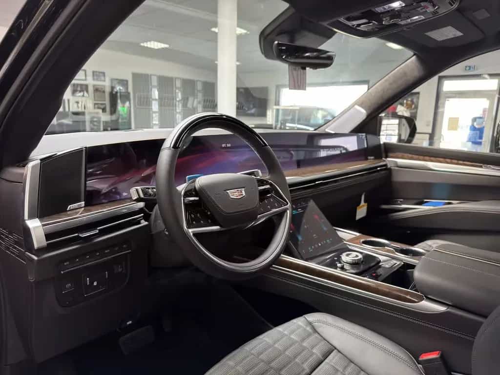 Cadillac Escalade Sport Platinum Black SUV 2026 22" AKG V null-photo-16