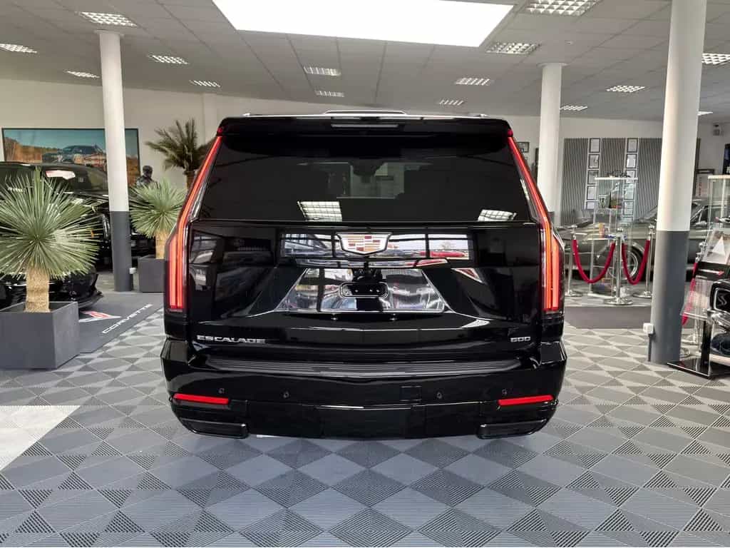 Cadillac Escalade Sport Platinum Black SUV 2026 22" AKG V null-photo-6