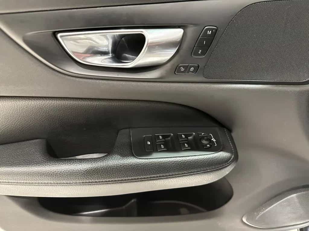 Volvo V60 Kombi Inscription 09/2020-photo-12