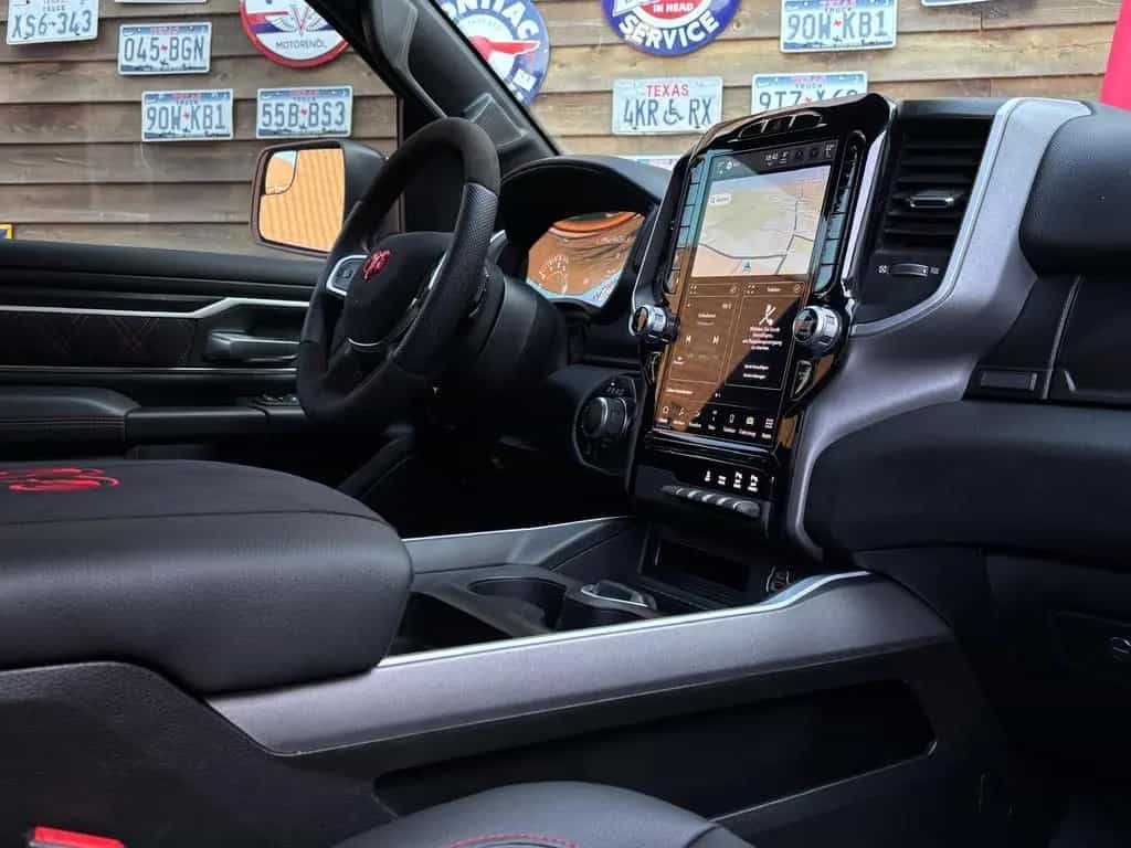 Dodge RAM 1500 OFFROAD 5.7L 12´´ NAV 4x4 LED AHK 08/2023-photo-25