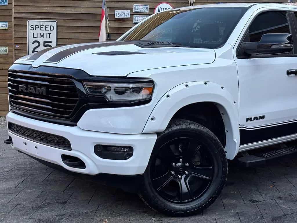 Dodge RAM 1500 OFFROAD 5.7L 12´´ NAV 4x4 LED AHK 08/2023-photo-4