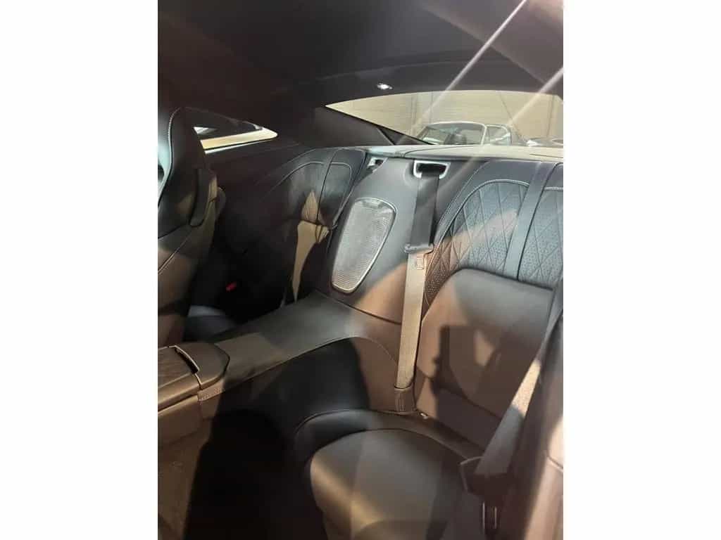Aston Martin DB12 COUPE/V8/BLACK ON BLACK/ B&W/360°/SEAT VENT 04/2025-photo-11