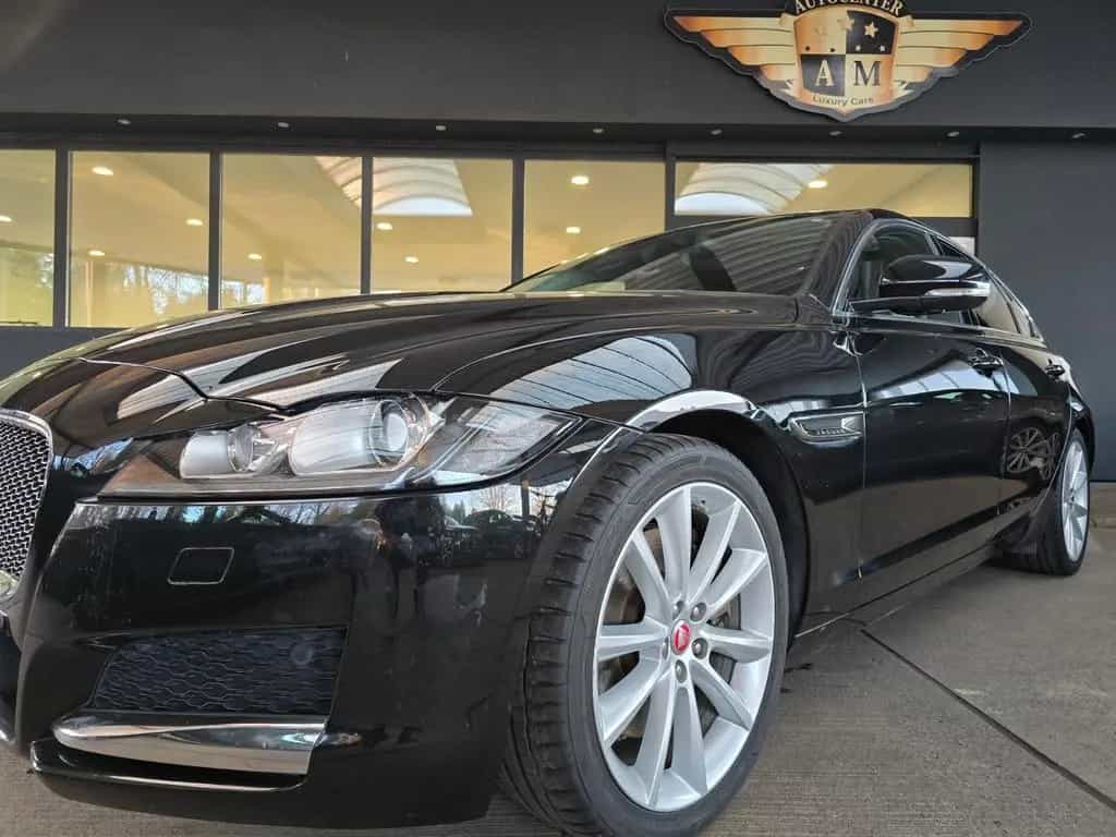 Jaguar XF 30d Prestige BT/Leder/Navi/Pano/Kamera/19" 07/2018-photo-26