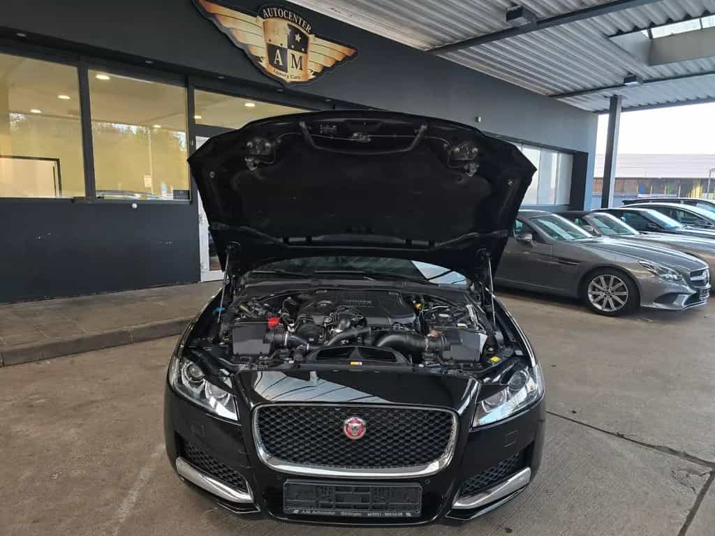 Jaguar XF 30d Prestige BT/Leder/Navi/Pano/Kamera/19" 07/2018-photo-30