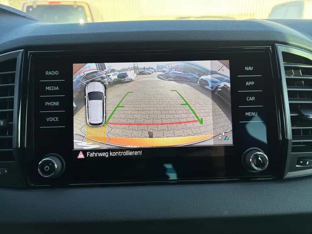Skoda Karoq 1.5 TSI DSG Sportline *AHK*el. Heck*4xSHZ* 03/2024-photo-25