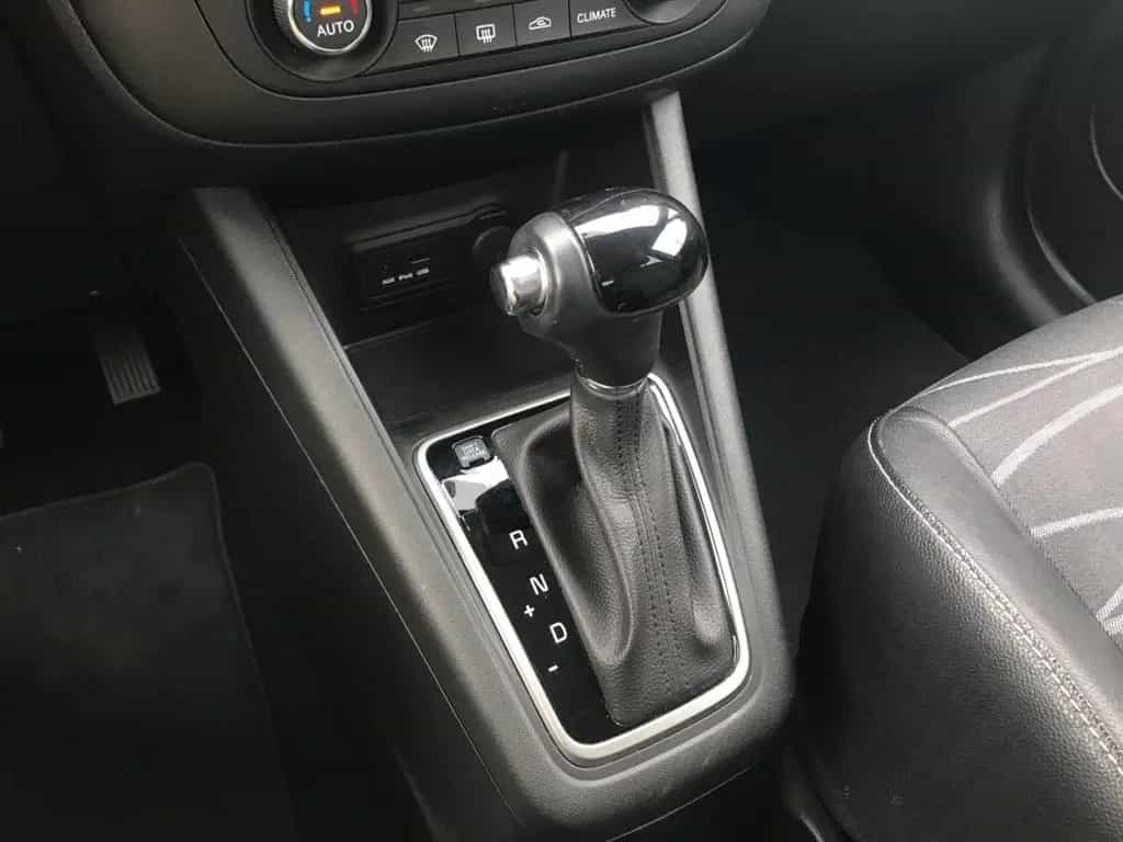 Kia Venga 1.6 Automatik Spirit *Kamera*Navi*SHZ*PDC* 08/2019-photo-23