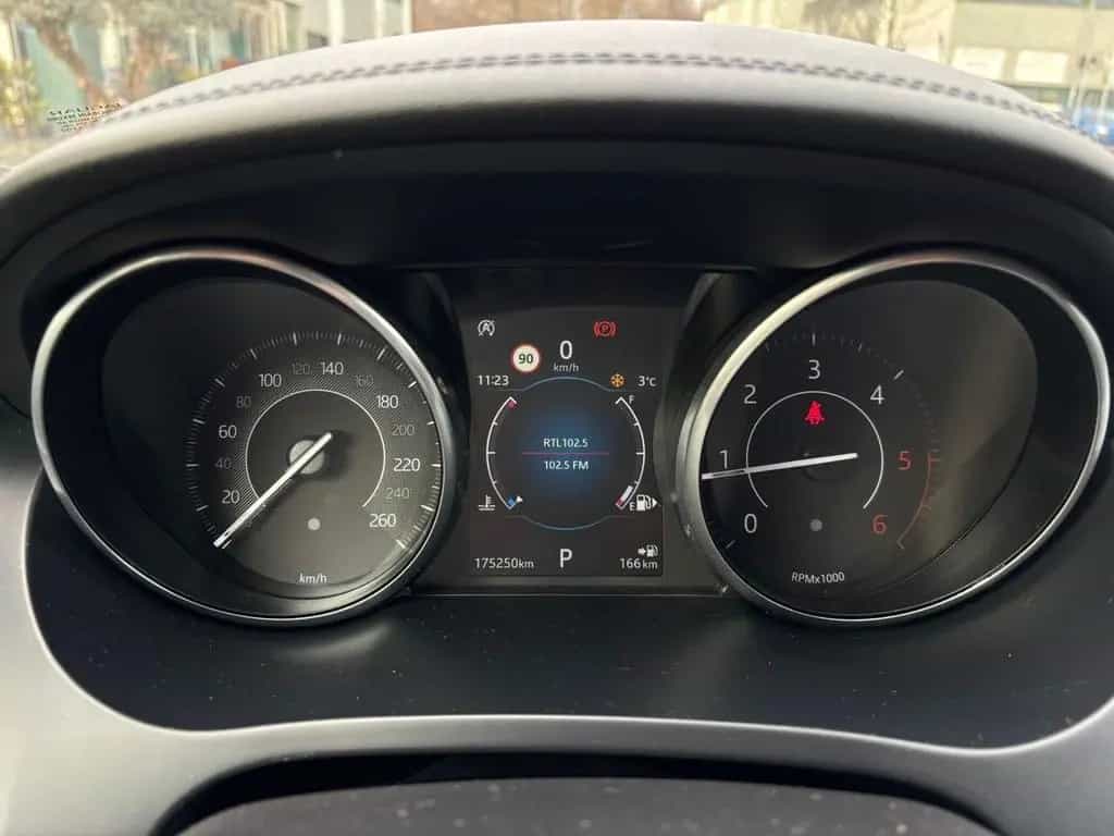 Jaguar E-Pace 2.0D 180 CV AWD aut. S 01/2018-photo-10