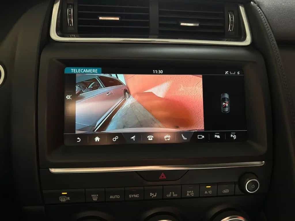 Jaguar E-Pace 2.0D 180 CV AWD aut. S 01/2018-photo-13
