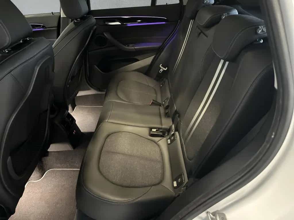 BMW X1 20d sDrive Aut.Sport-Line Navi ACC AHK Kamera 11/2020-photo-11