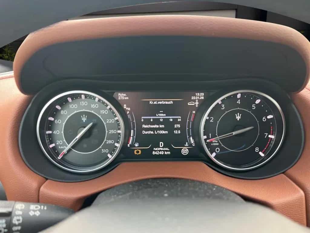 Maserati Levante GT Mild-Hybrid 1. Hand Scheckheft (330 P 02/2022-photo-10