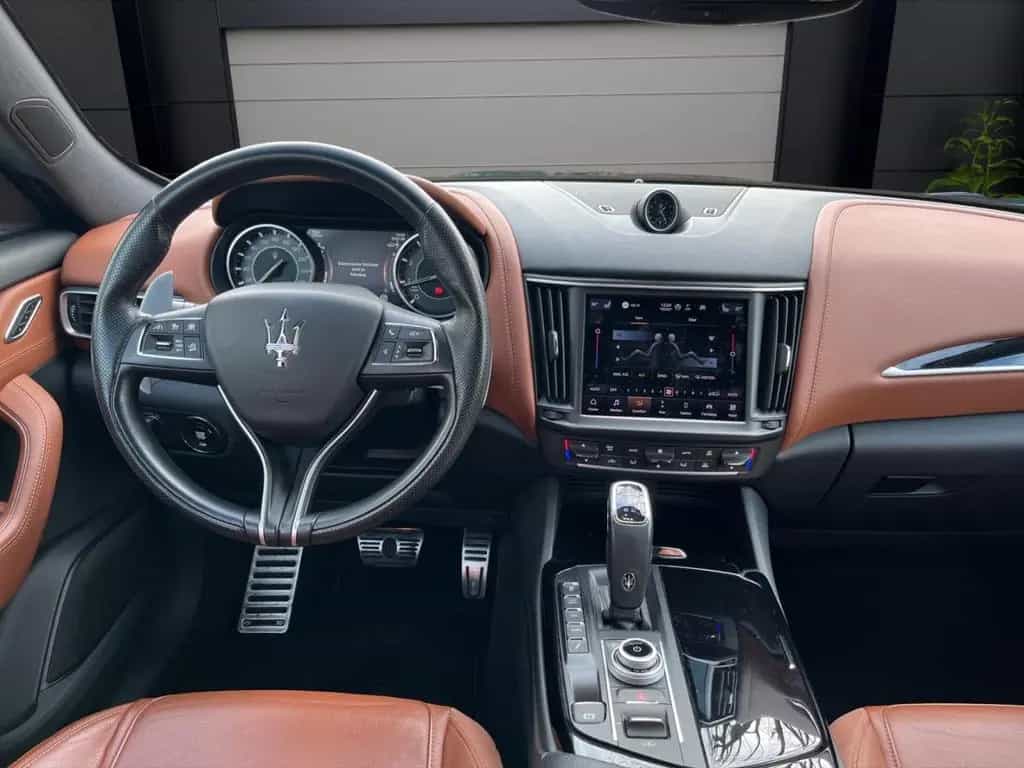 Maserati Levante GT Mild-Hybrid 1. Hand Scheckheft (330 P 02/2022-photo-12