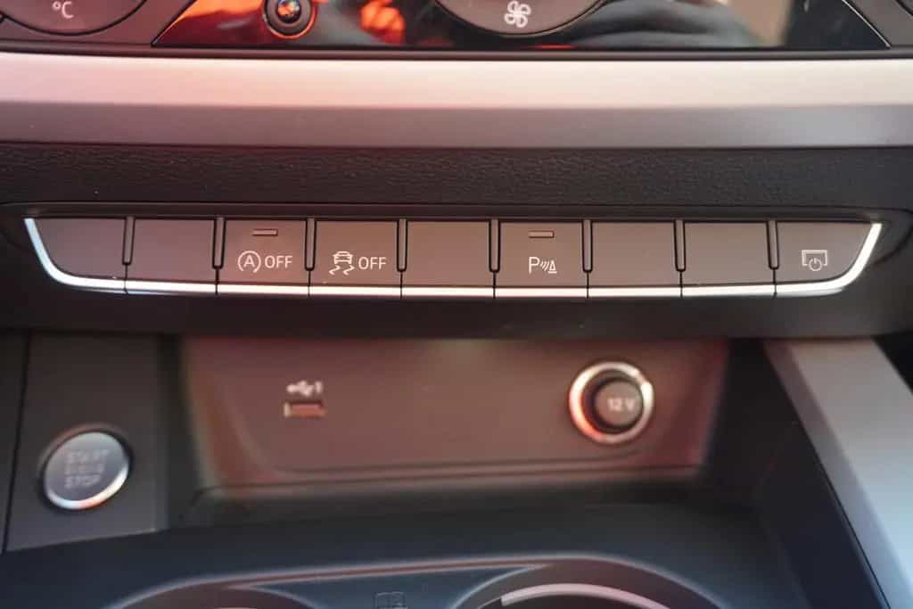 Audi A4 Avant 35 TDI S line S-Tronic LED Navi DAB 03/2021-photo-19