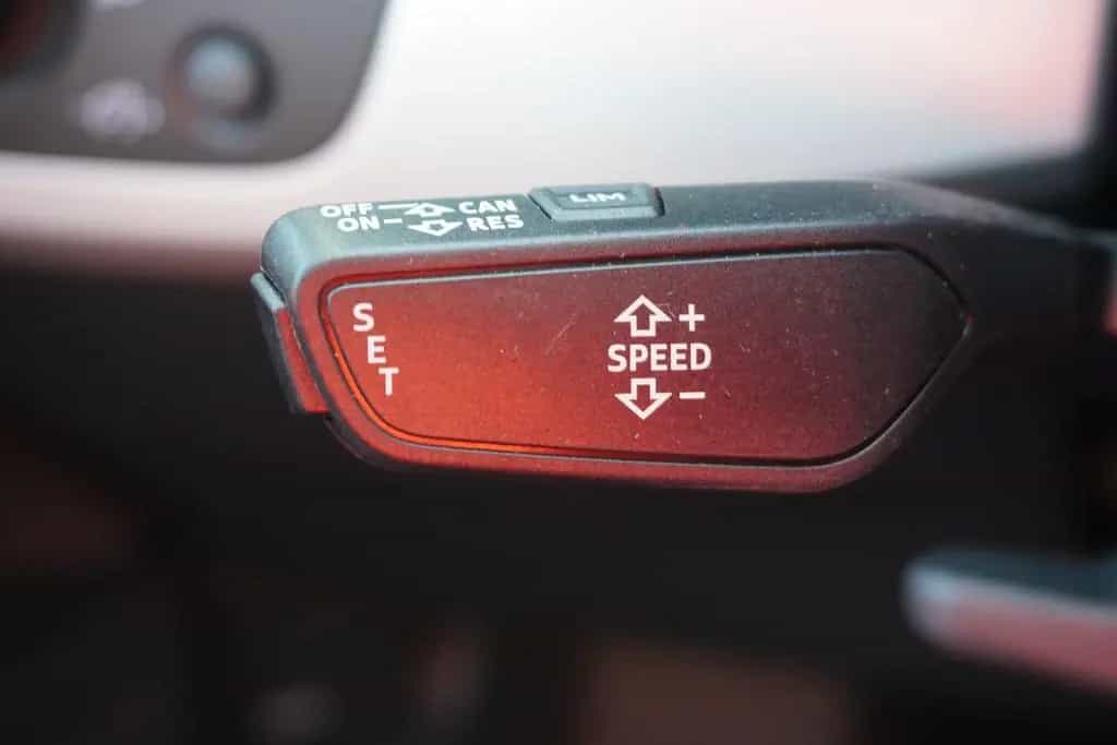 Audi A4 Avant 35 TDI S line S-Tronic LED Navi DAB 03/2021-photo-24