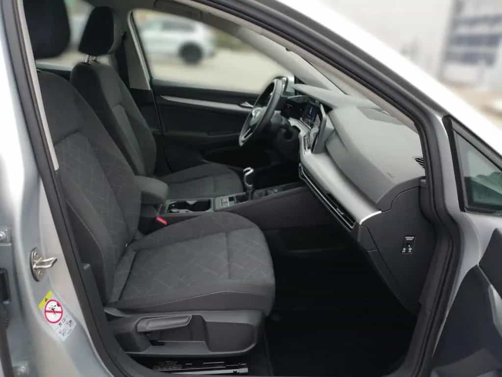 Volkswagen Golf VIII Life 1.5TSI / Navi, App, ACC, LED, SHZ 02/2022-photo-14