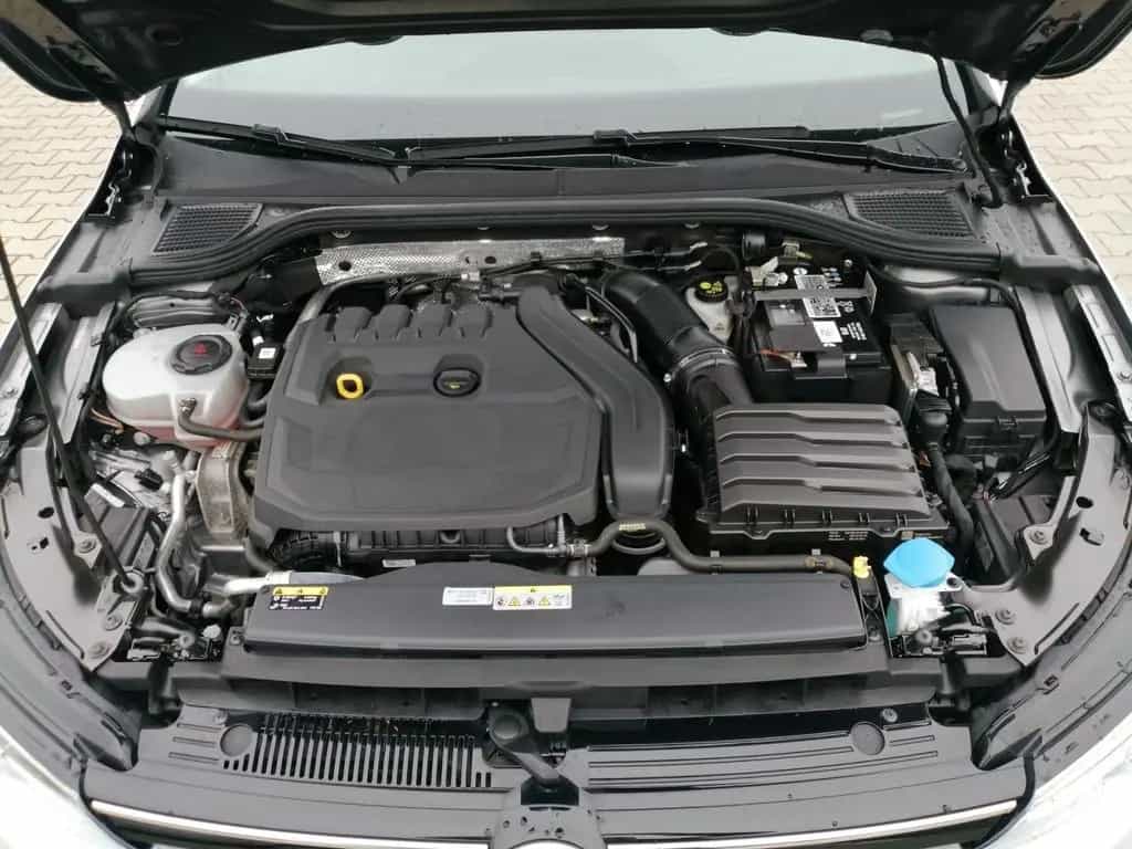 Volkswagen Golf VIII Life 1.5TSI / Navi, App, ACC, LED, SHZ 02/2022-photo-9