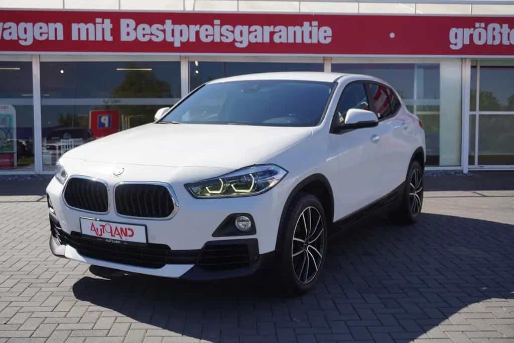 BMW X2 sDrive18iA LED Navi AHK el. Heckklappe PDC 01/2019-photo-1