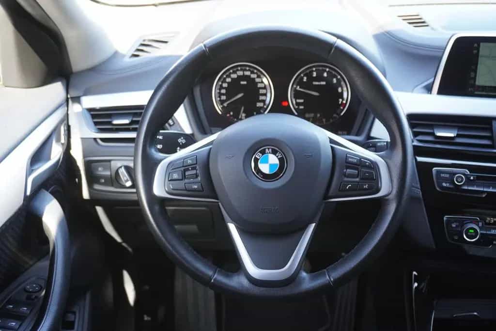 BMW X2 sDrive18iA LED Navi AHK el. Heckklappe PDC 01/2019-photo-17