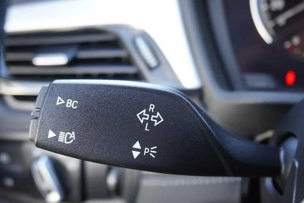 BMW X2 sDrive18iA LED Navi AHK el. Heckklappe PDC 01/2019-photo-20